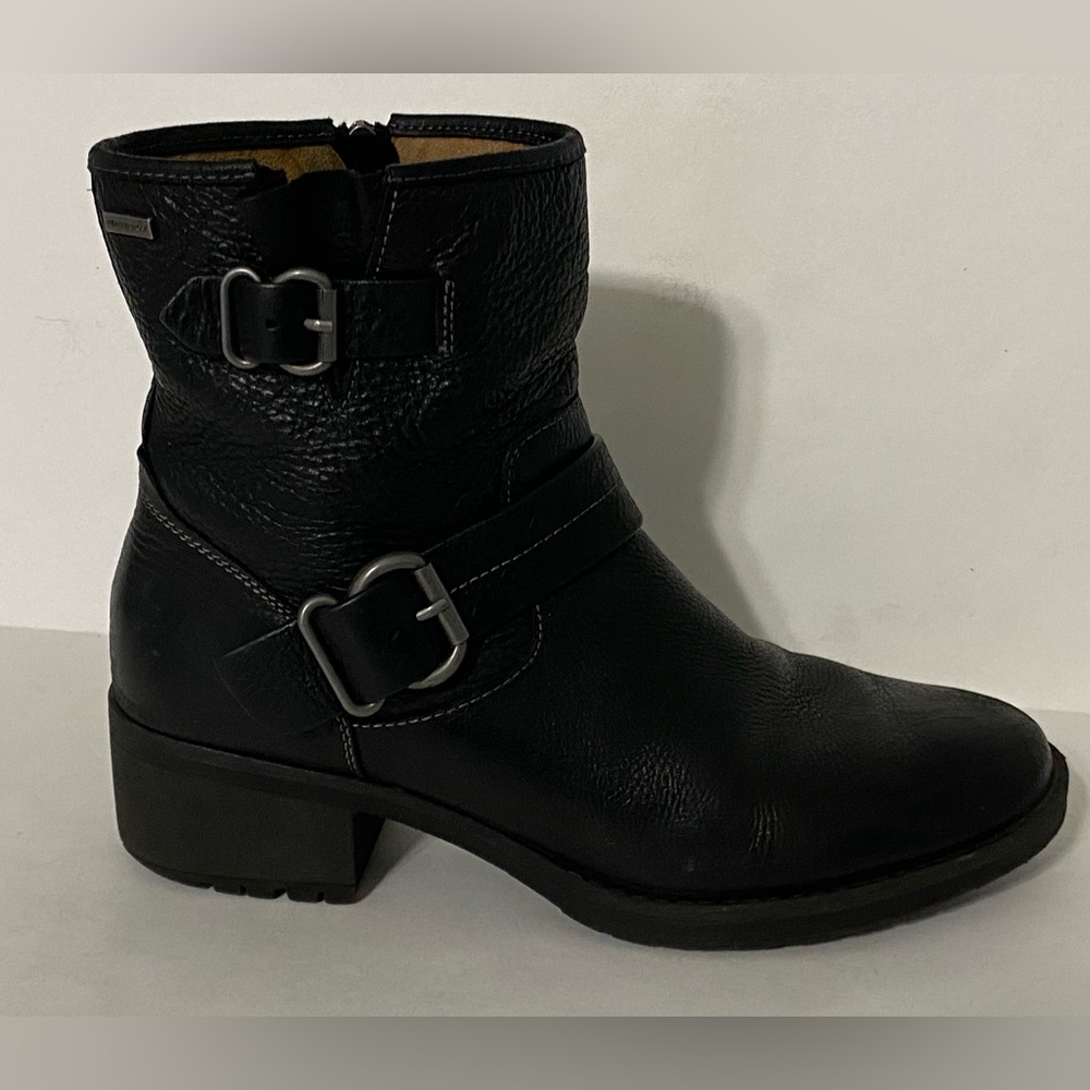 Comfortiva leather Women’s Barron Black Boots Shoes 9.5M weather proof